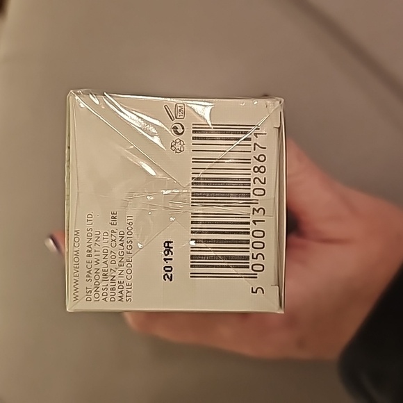 Eve Lom Foaming Cream Cleanser - Picture 11 of 11